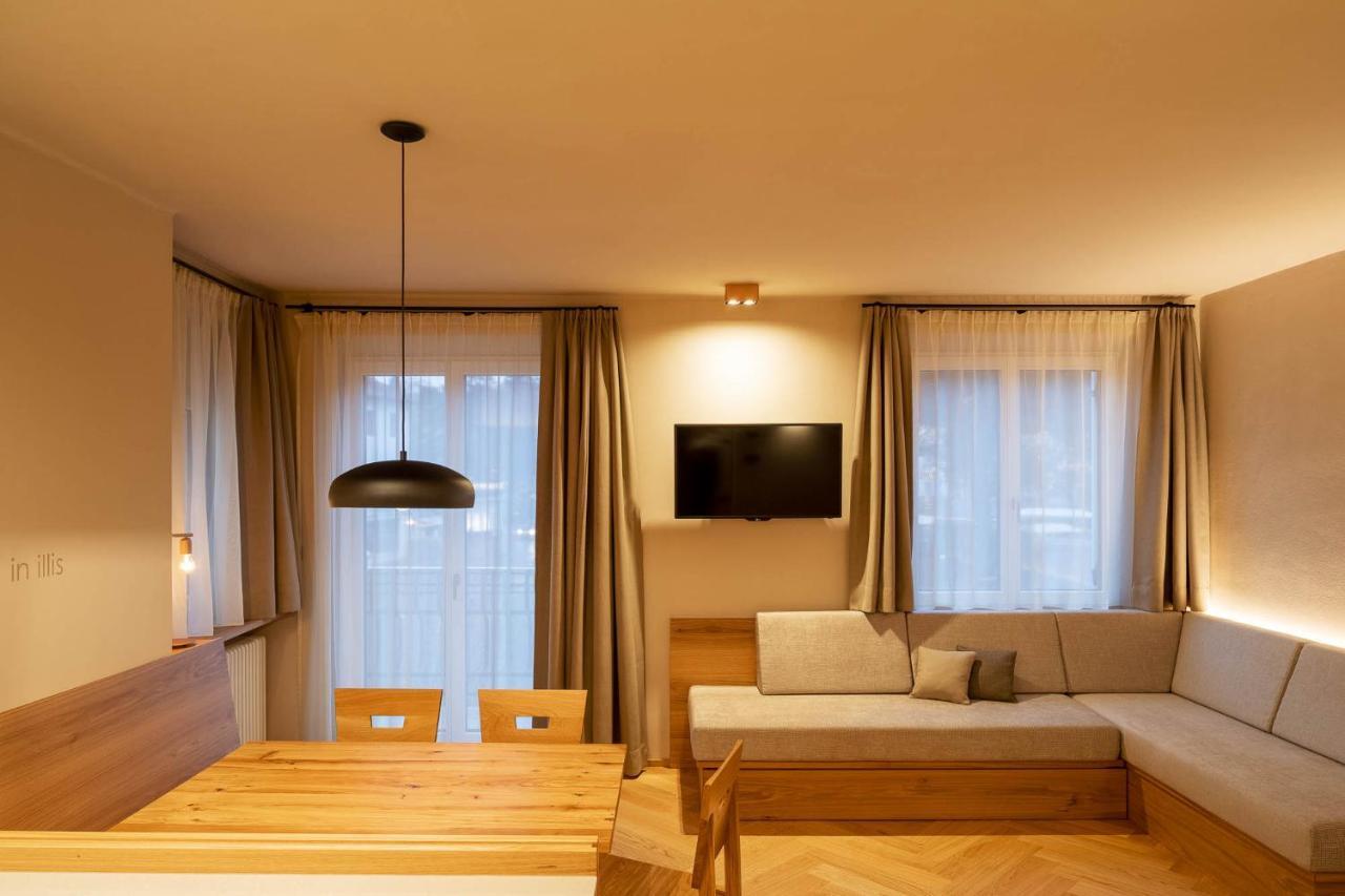Ladurner Suites Мерано Екстер'єр фото