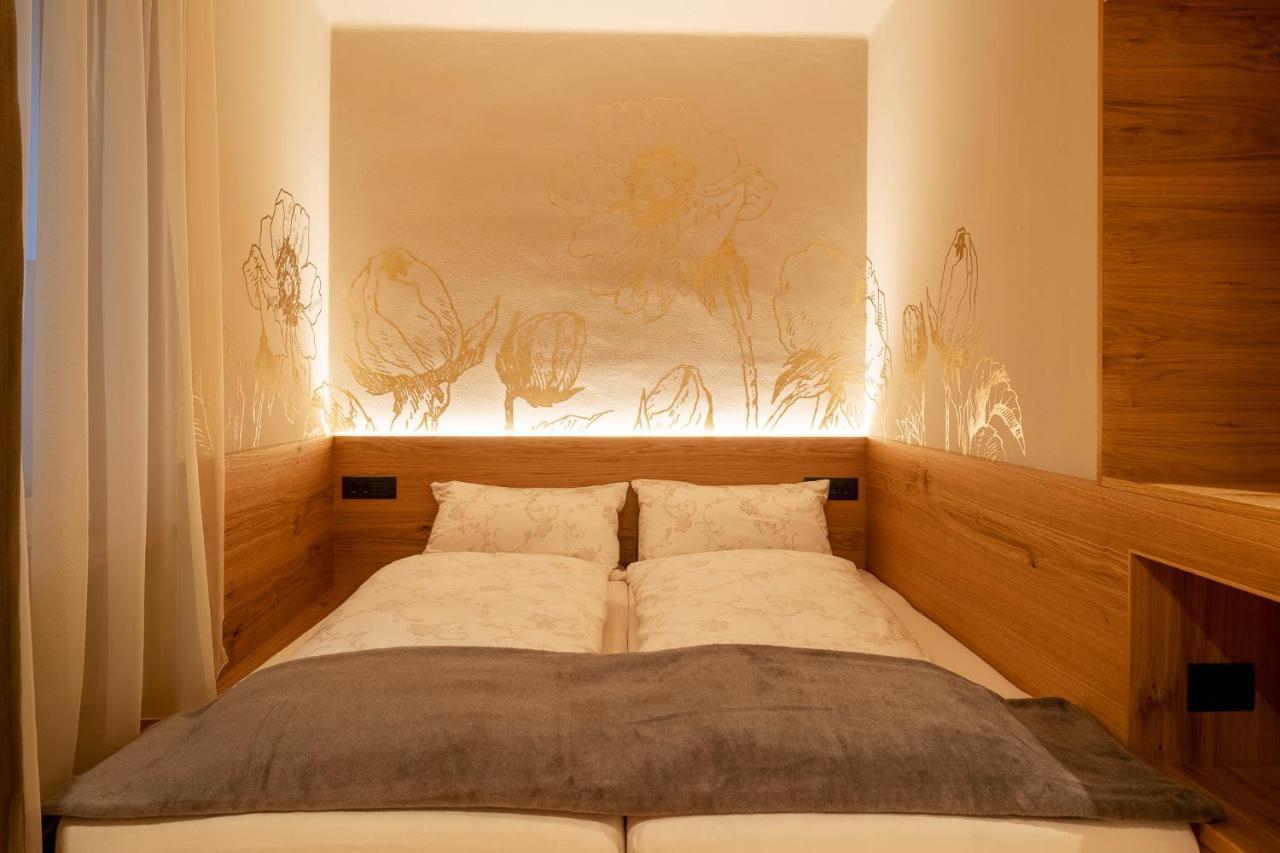 Ladurner Suites Мерано Екстер'єр фото